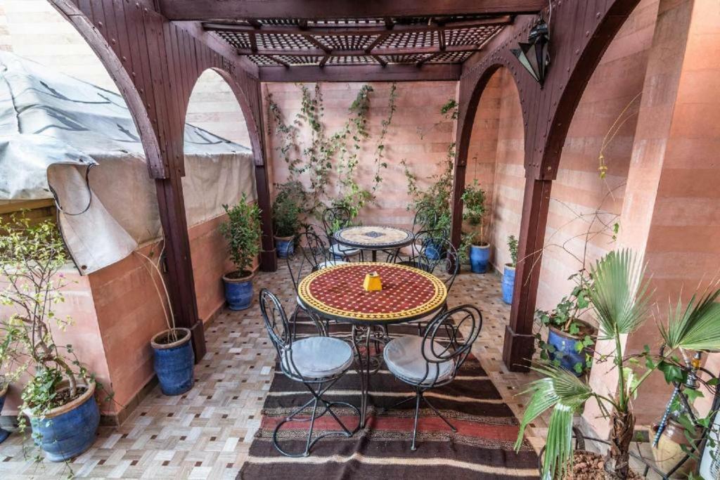 Riad Tamazouzte Hotel มาร์ราเกช ภายนอก รูปภาพ